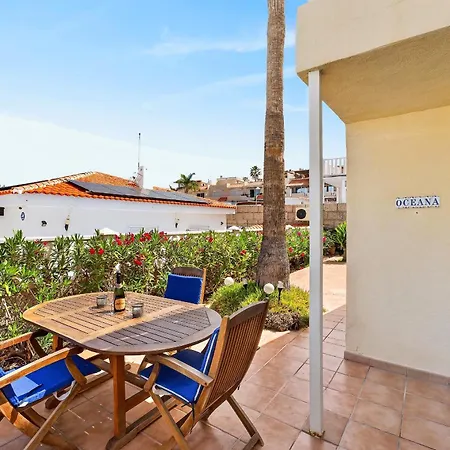 Oceana Apartment *